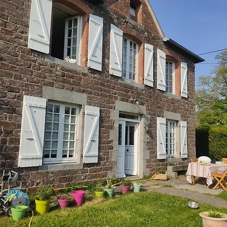 فندق مبيت وإفطار Les Douitils 3*
